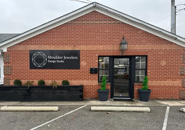Moulder Jewelers Design Studio