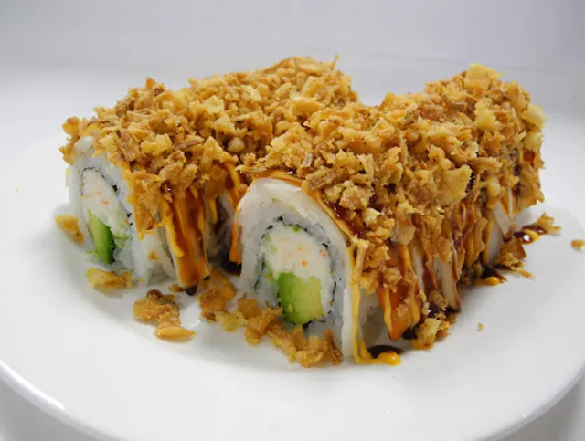Golden Roll Sushi