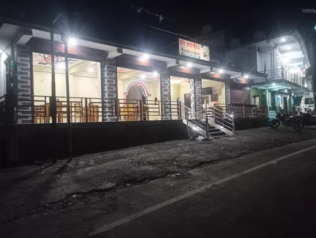 S R hotel