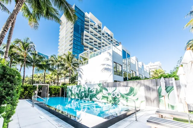 W South Beach