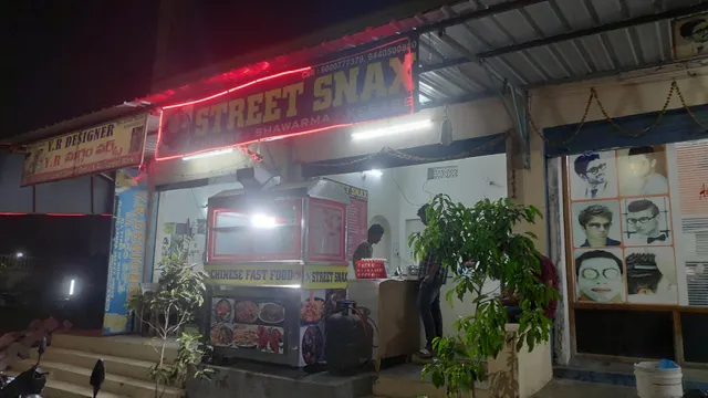 Street snax Food Court