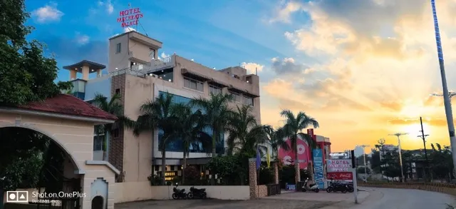 Hotel Panchratn Palace