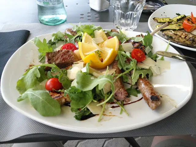 Pub - Pizzeria - Ristorante Donan Castle