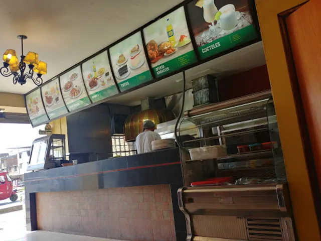 Rokys villa el salvador