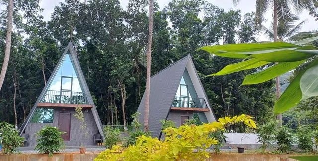 ATHIRAPPILLY GREENLAND RESORT