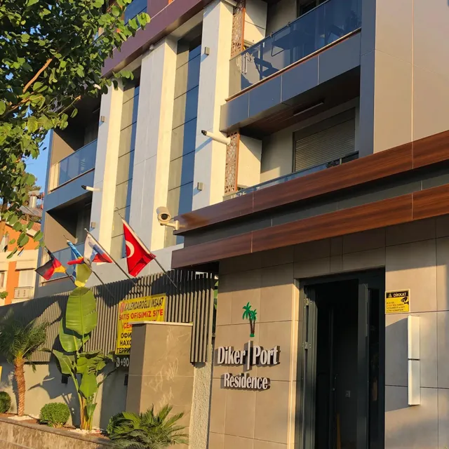 Suit diker port residence apart