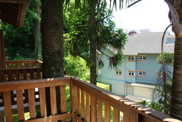 Hotel Canto Belo - Ao lado da Rua Torta em Gramado