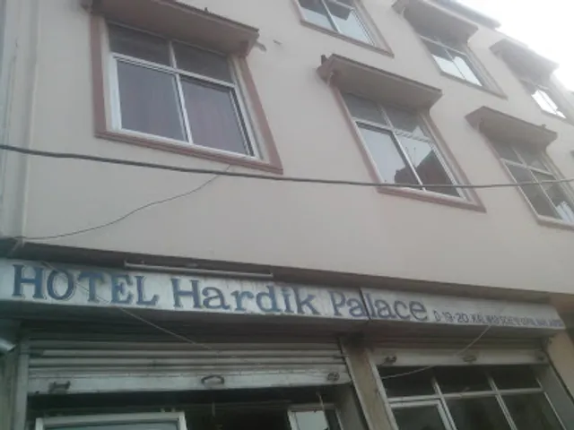Hotel Hardik Palace