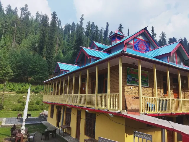 Shiva Valley Riverside Homestay