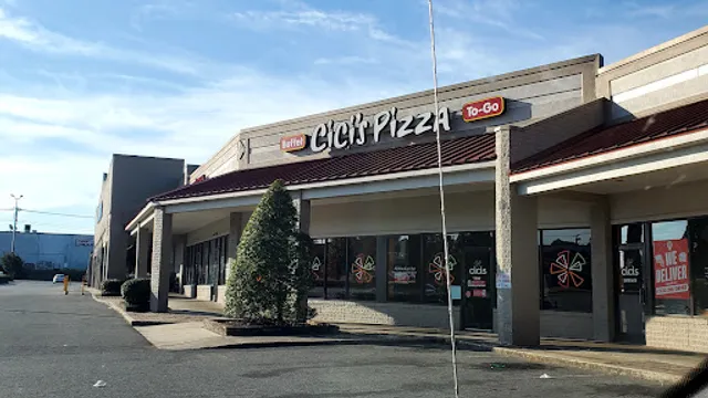 Cicis Pizza