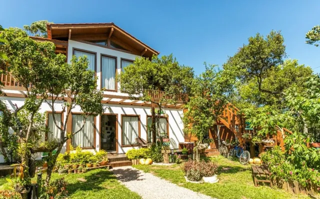 Refúgio na Praia hospedagem-Guarda do Embaú-SC