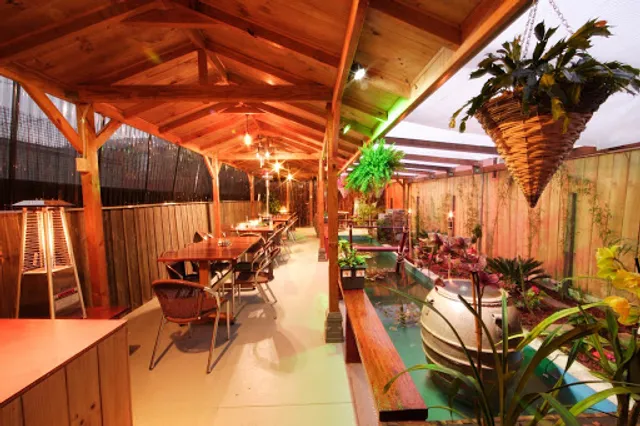 Blue Bamboo Restaurant and Cafe