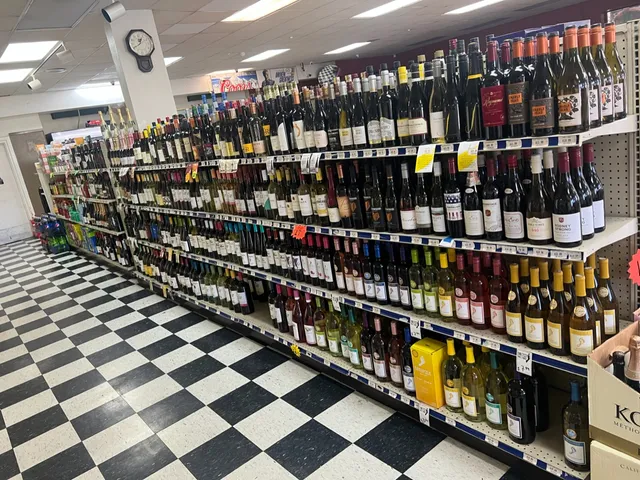 Bodega Avenue Market