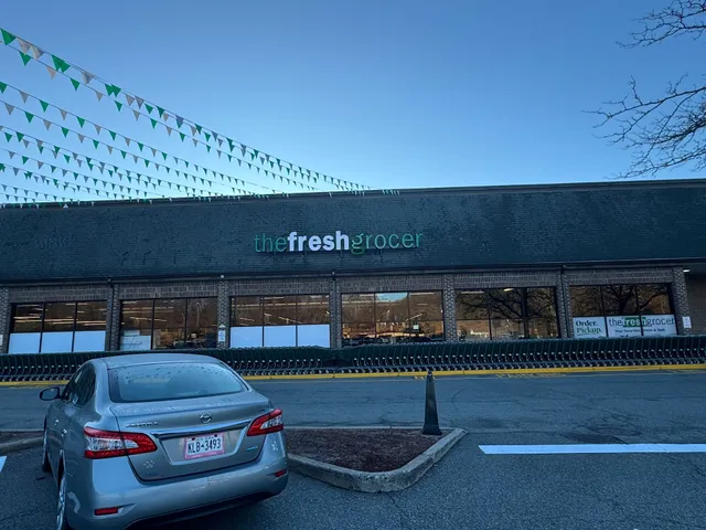 The Fresh Grocer of Fieldstone Plaza