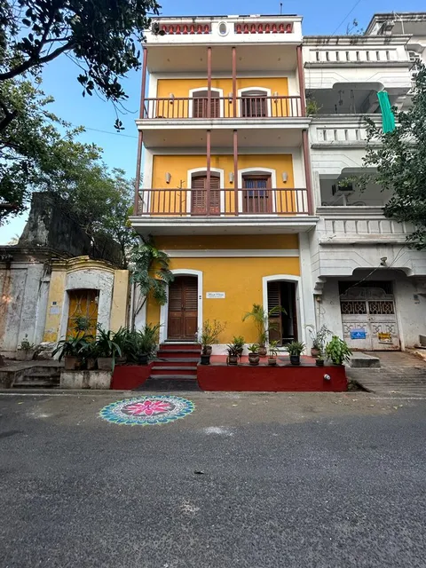 French Rivera (White Town)