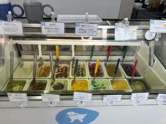 ヤギと本格ジェラート Lago(ラーゴ)