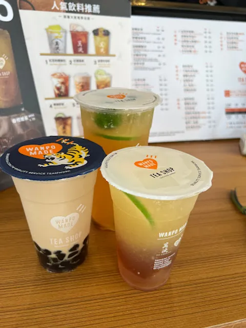萬波島嶼紅茶 Wanpo Tea Shop 台南新府前店