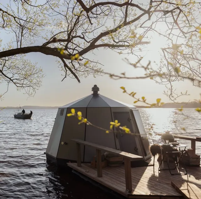 Yggdrasil Igloo Water Huts Skåne