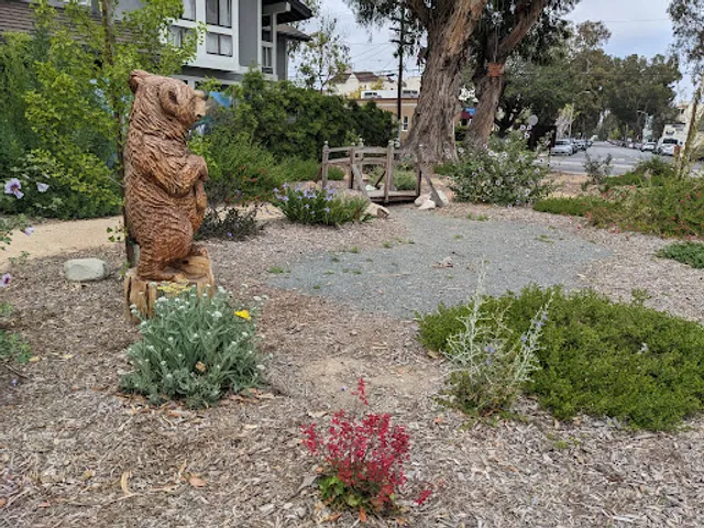 Bixby Knolls "National Park"