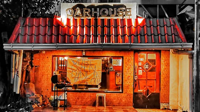 Oarhouse Pub of Manila