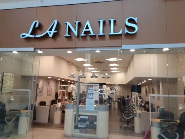 L.A. Nails