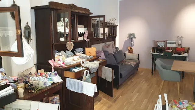 La Vandin - Cafe & Shop