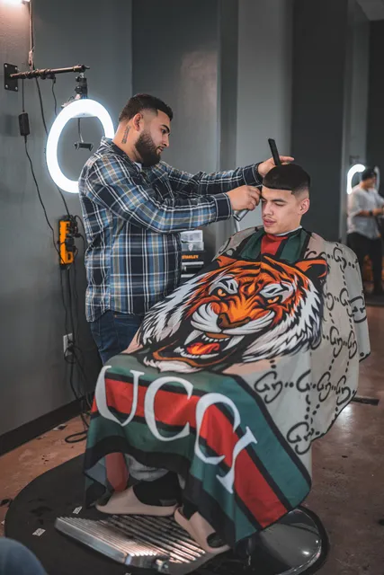 Hays County Barbershop I-35