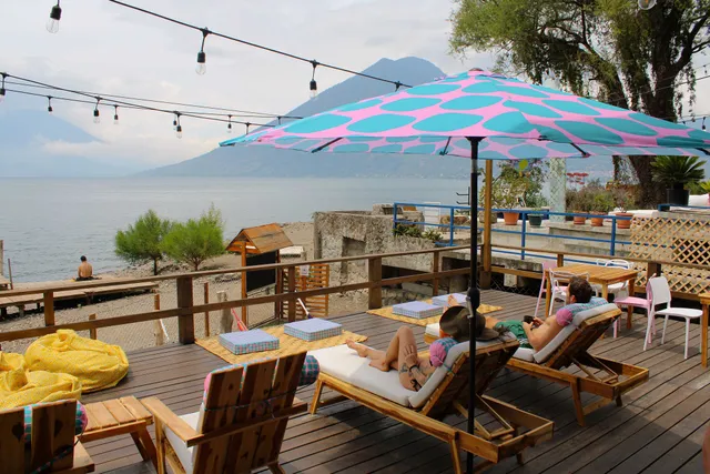 Del Lago Atitlan