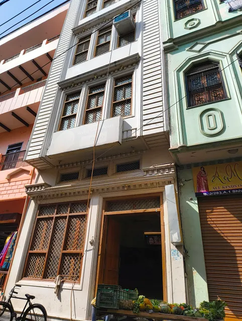 Dynasty Paying Guest House