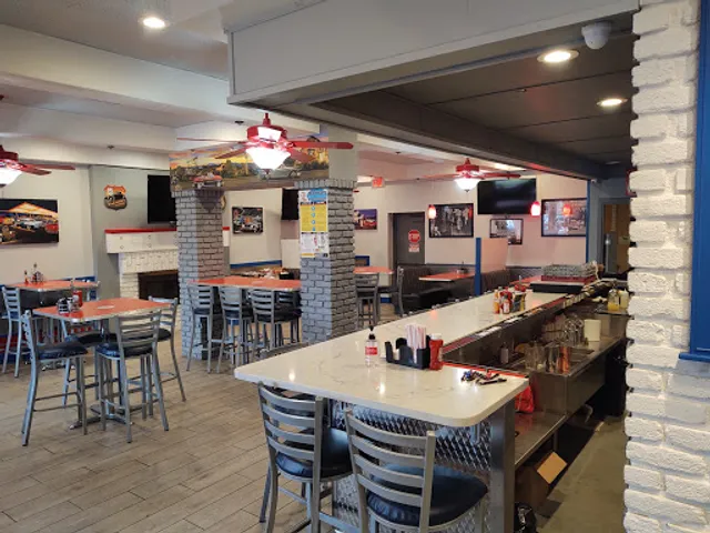 Mr D's Restaurant & Bar