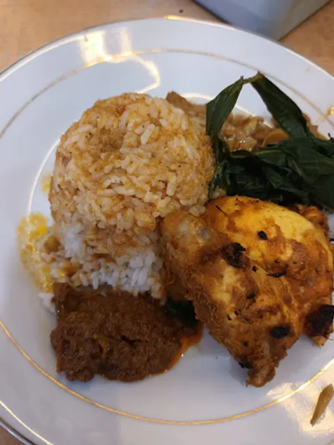 RUMAH MAKAN HIDUP BARU