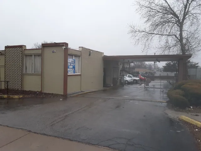 Carousel Motor Hotel