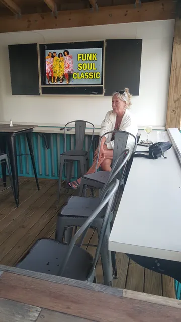 The palette bar and restaurant