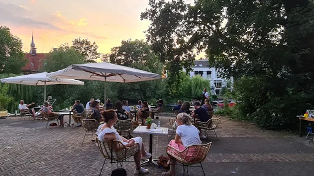 Het Weeshuys eten en drinken