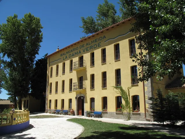 Balneario de Almeida La Dama Verde