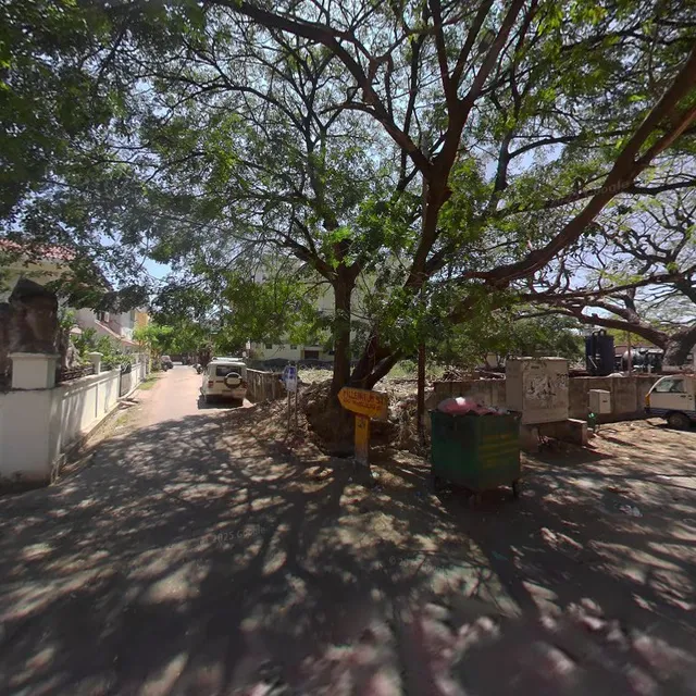 OYO Home 15128 Modern 2bhk Near Boat House