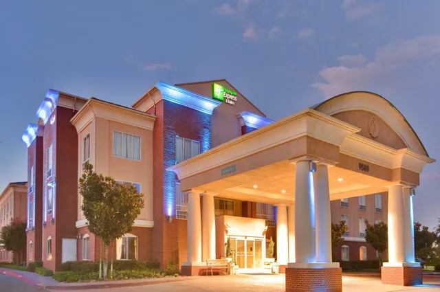 Holiday Inn Express & Suites Ontario Airport-Mills Mall by IHG