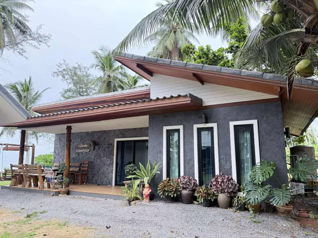 บ้านระเบียงเล หลังสวน(baanrabianglay langsuan)