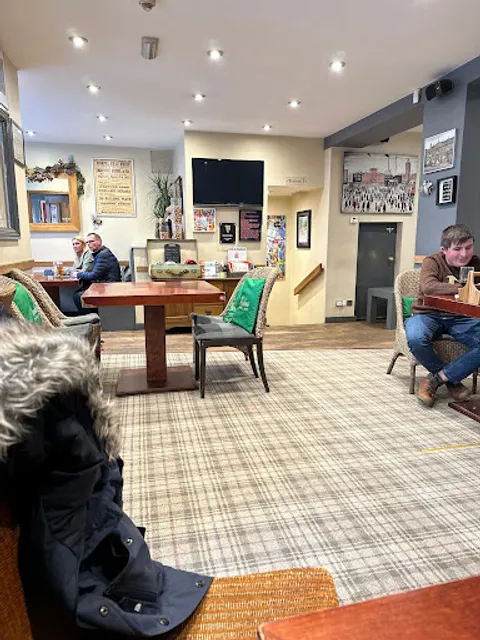 Rems Cafe Bar & Restaurant