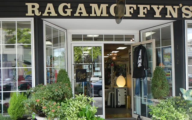 Ragamoffyn's Womens Consignment Store