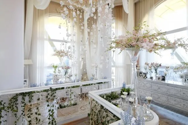 Romantic, Restaurant