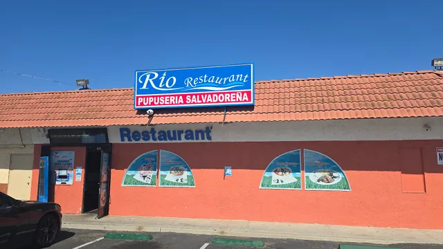 Rio Restaurant Pupuseria Salvadoreña