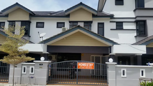 Laman Kurnia Holiday House