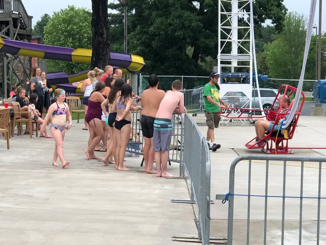 The ULTIMATE RUSH Bungee Ride