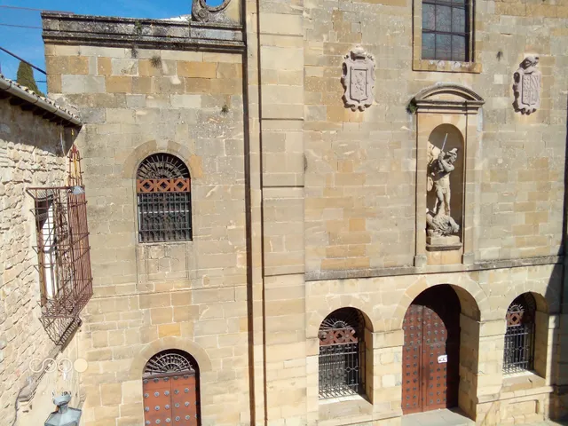 Hospedería El Alarife