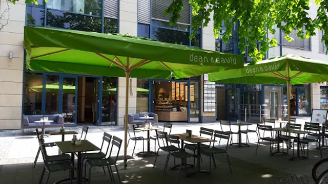 dean&david | Bowls, Salate, Curries & Snacks in Magdeburg