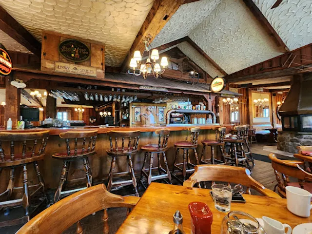 Mon Village Restaurant