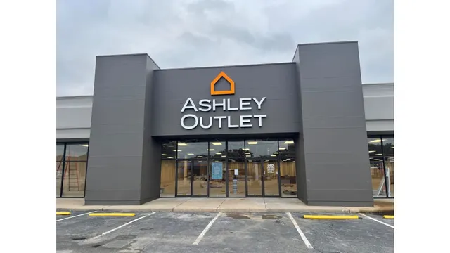 Ashley Outlet
