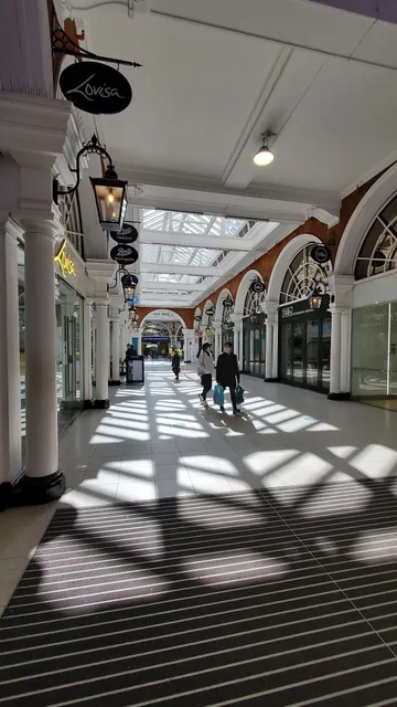 High Street Kensington