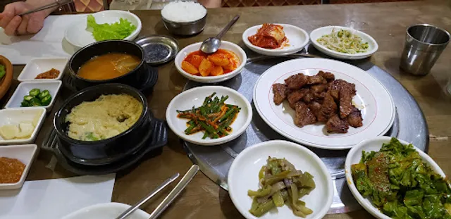 명월관 Myeong Weol Gwan